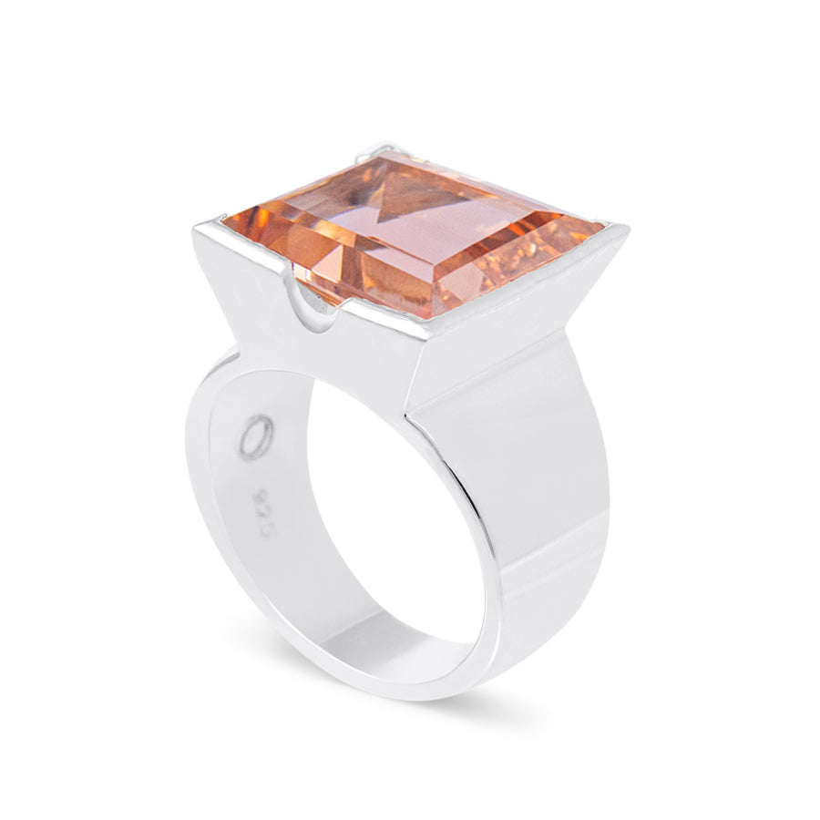 Horizon Emerald Cut Gemstone Ring | Blush Quartz